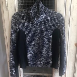 Nike Pro running top. Medium